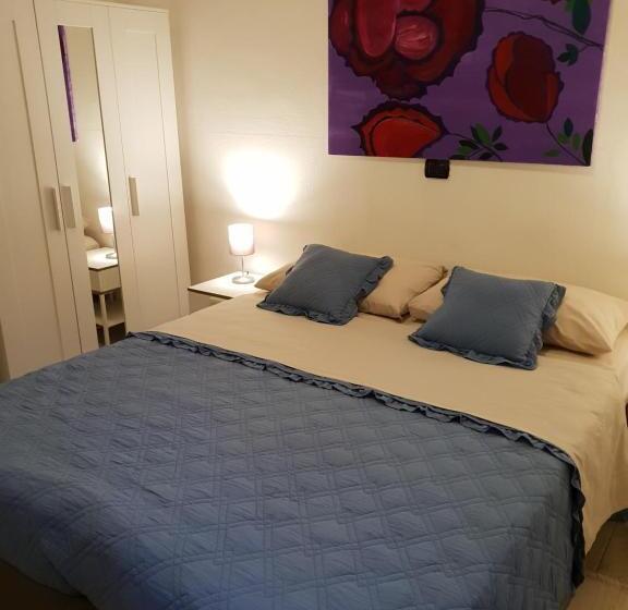 اتاق استاندارد, Cucaracha Bungalow