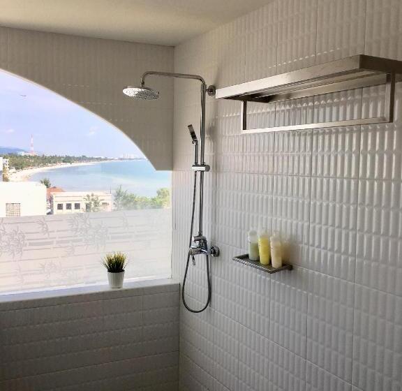 اتاق لوکس با بالکن و چشم‌انداز دریا, Pierview Rooms