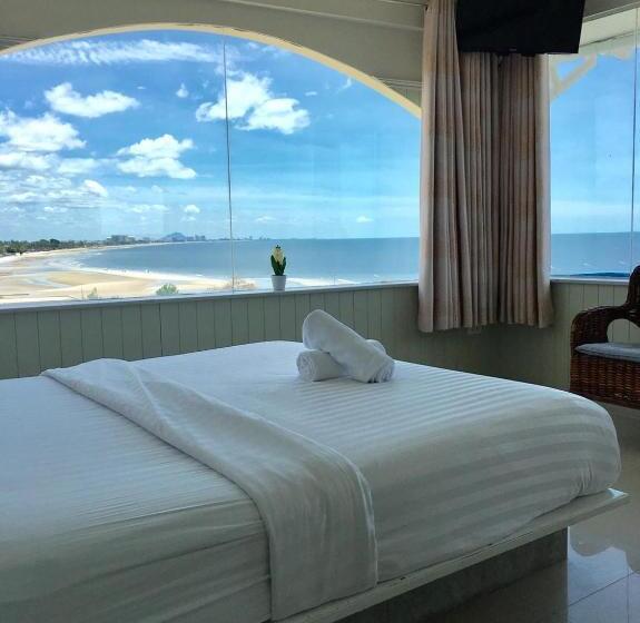 اتاق لوکس با بالکن و چشم‌انداز دریا, Pierview Rooms