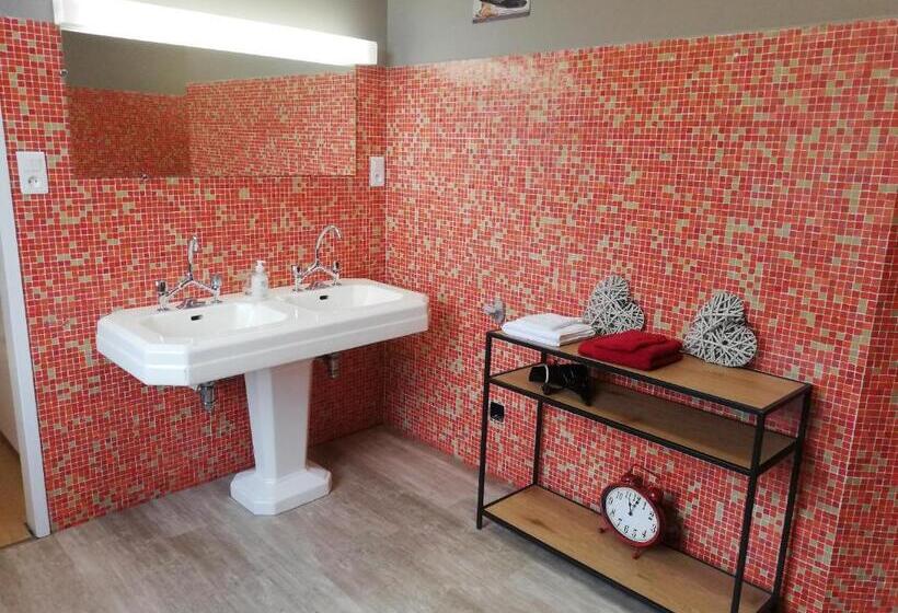 Номер Стандарт, Chez Marlyse Chambres Et Table D Hôtes