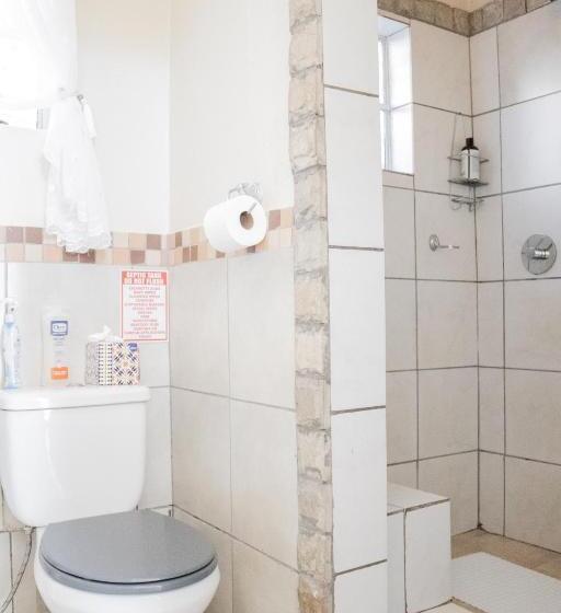Номер Стандарт Вид на Сад, Panda S Guest Cottages