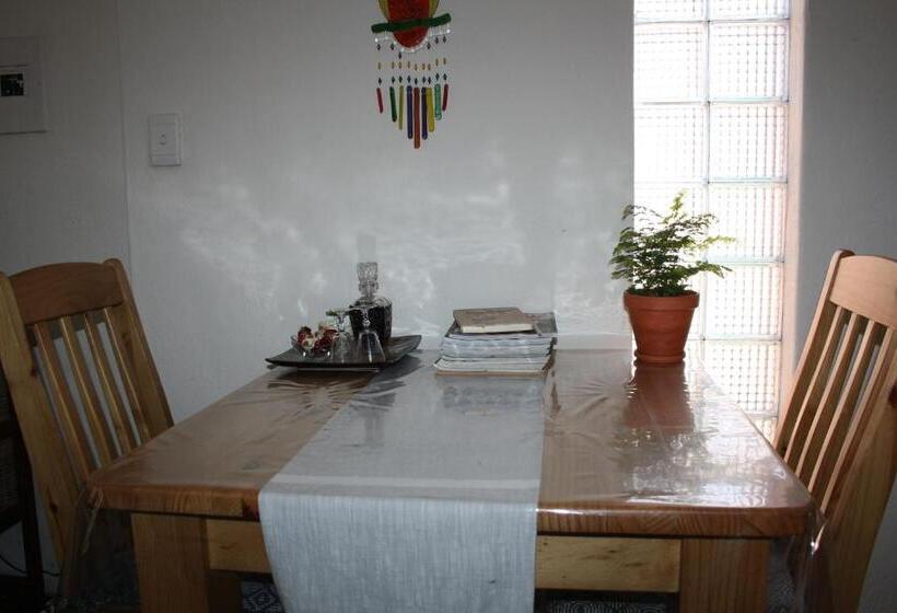 Номер Стандарт Вид на Сад, Panda S Guest Cottages