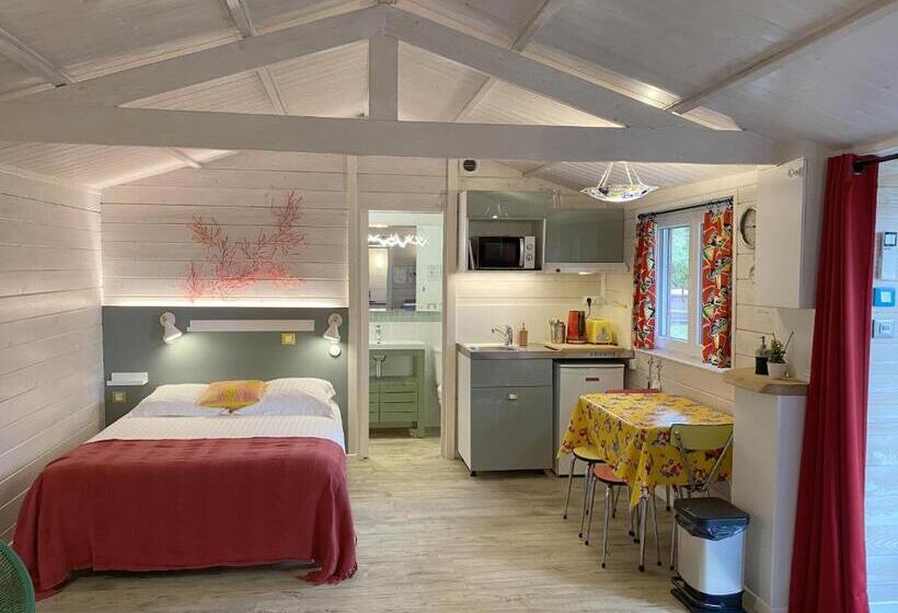 Quarto Estandar, Le Cabanon De Chessy