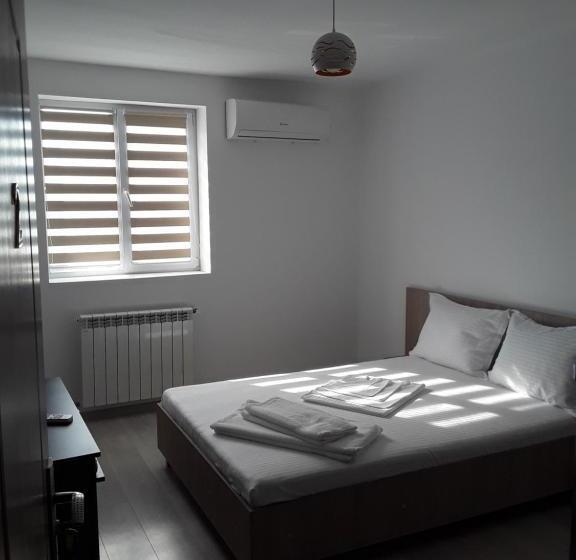اتاق استاندارد, Camere De Inchiriat Central La Calciu