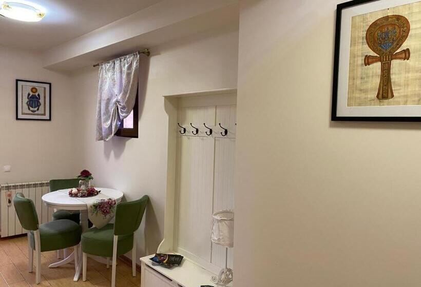 Апартаменты 2 Спальни, Casa De Sub Magura