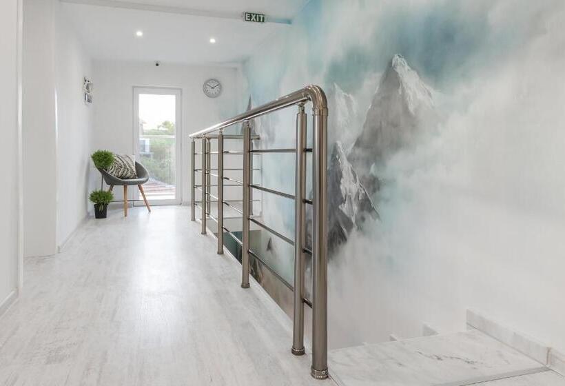 Трехместный Номер Комфорт, Gramada Guest House