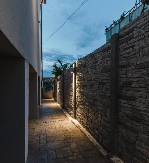 Трехместный Номер Комфорт, Gramada Guest House