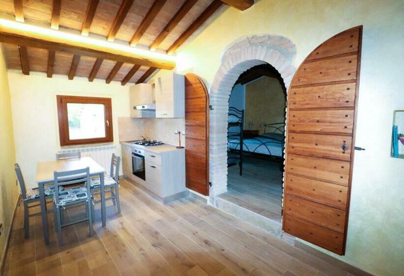 Семейный Номер, Agriturismo La Tana
