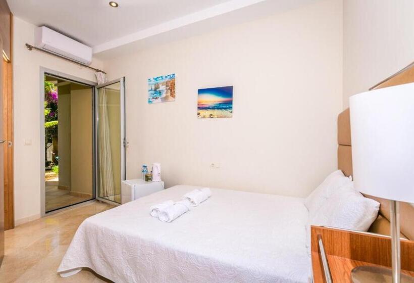 اتاق اکونومی, Villa Tranquila