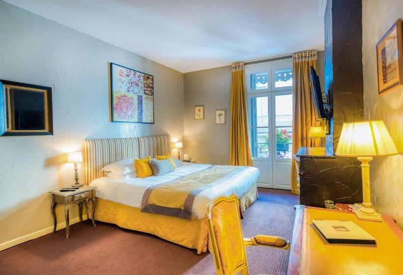 Номер Deluxe, D Aragon   Place De La Comédie