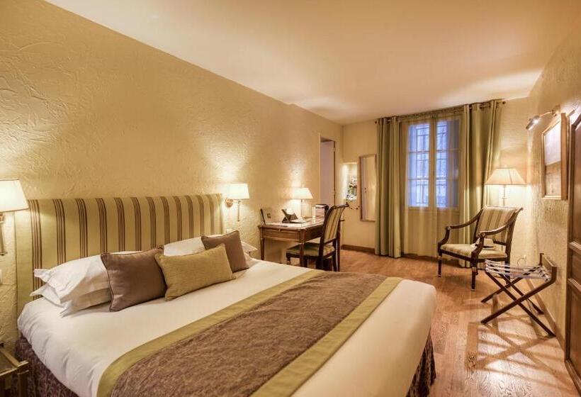 Номер Deluxe, D Aragon   Place De La Comédie