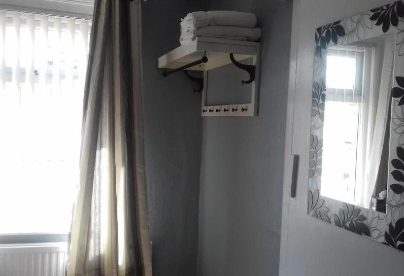 Quarto Estandar, Elmfield