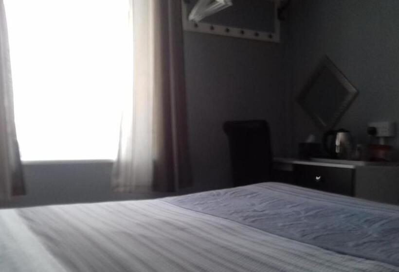 Quarto Estandar, Elmfield