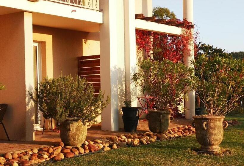 Номер Комфорт, Hôtel Le Mas Des Ponts D Arles