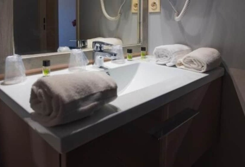 Семейный Номер, Hôtel Le Mas Des Ponts D Arles
