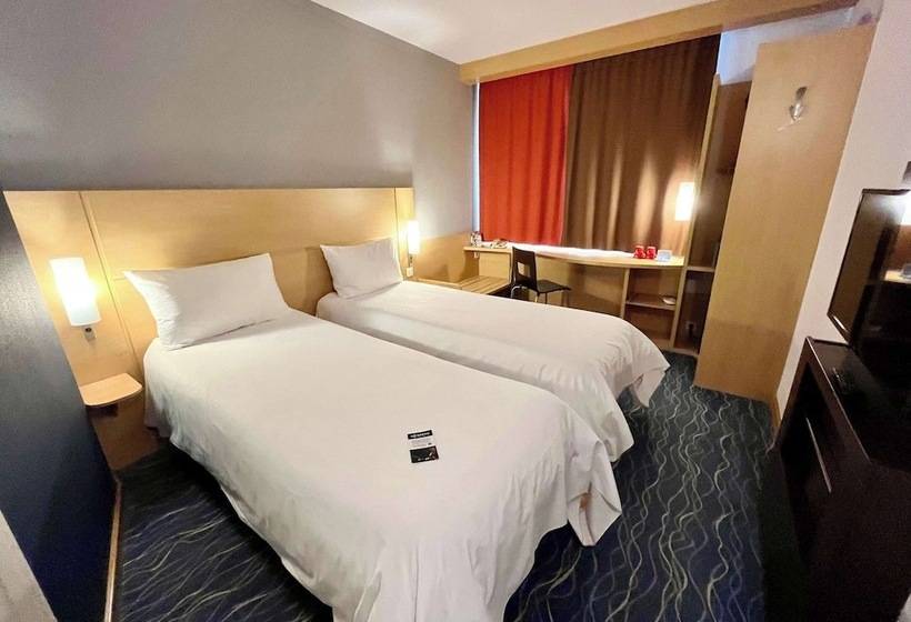 Номер Стандарт, Ibis Yaroslavl Center