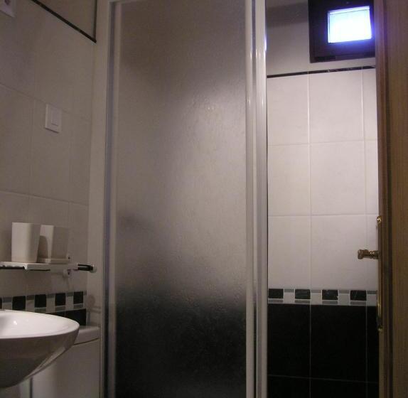 Номер Стандарт, Hostal Rural Las Cuatro Calles