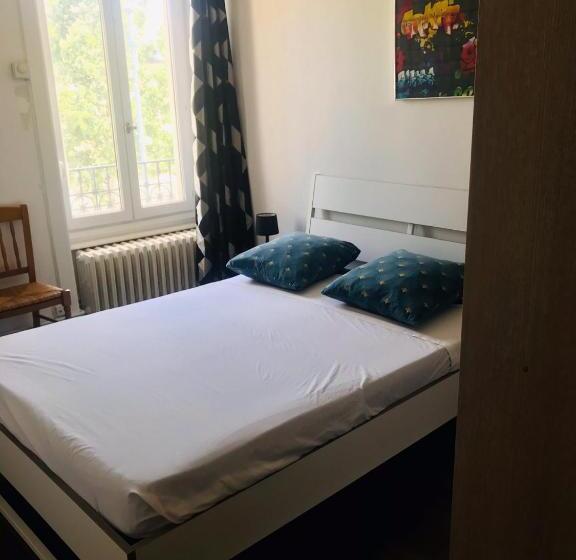 Апартаменты 2 Спальни, Appart Hotel Sathonay Rillieux Lyon