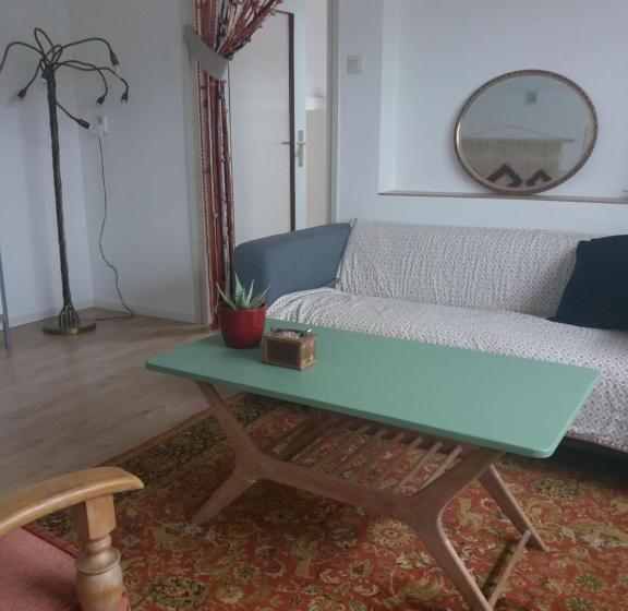 ویلای استاندارد با چشم‌انداز باغ, B&b Ut Kantuurke