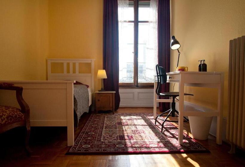 اتاق استاندارد یک نفره, Pension Bienvenue