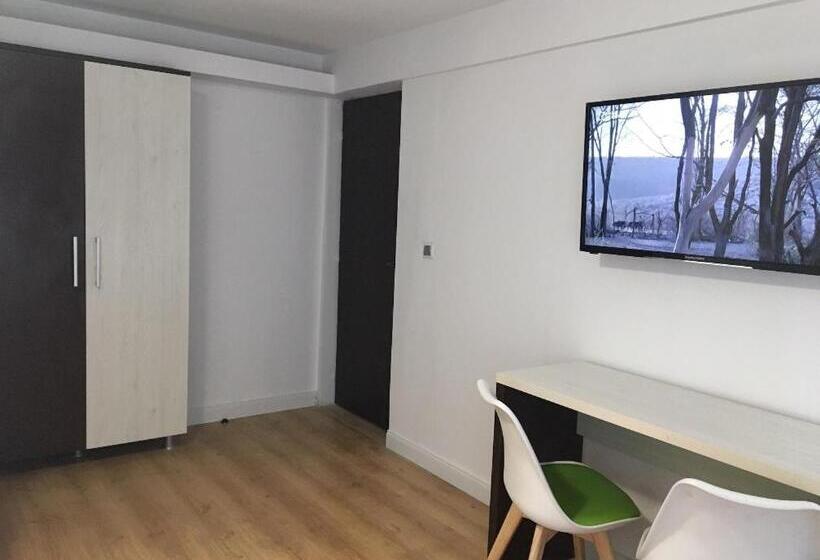 Номер Стандарт, 4 Seasons Apartments