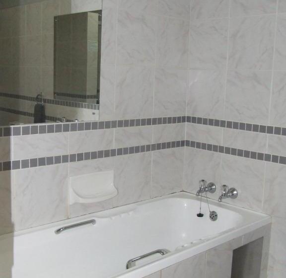 آپارتمان اجرایی 1 خوابه, Kruger S Guest House