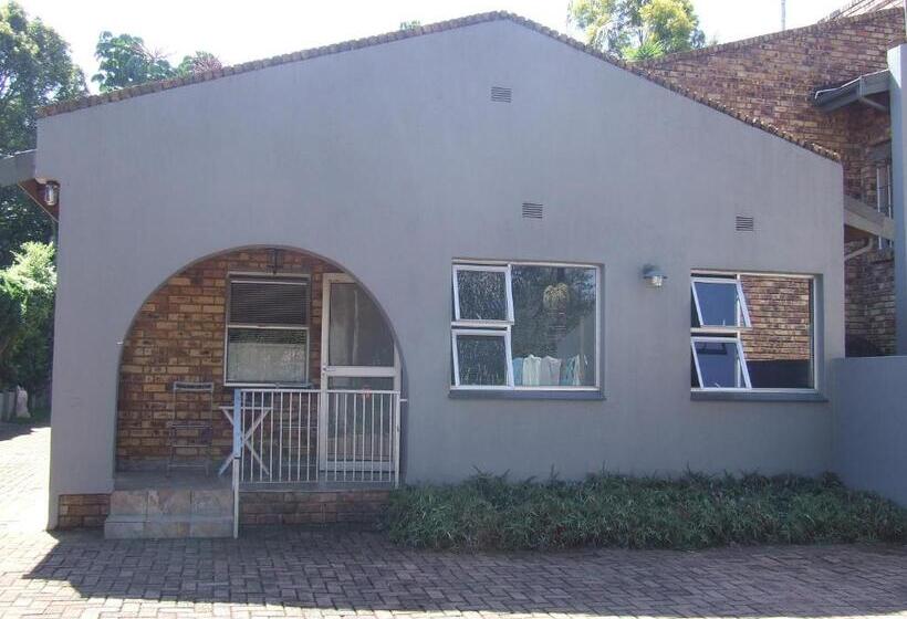 آپارتمان اجرایی 1 خوابه, Kruger S Guest House
