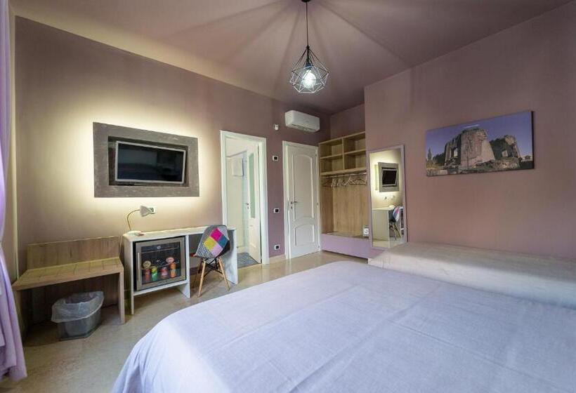 سوئیت جونیور با چشم‌انداز باغ, Villa Tito Livio Starguest