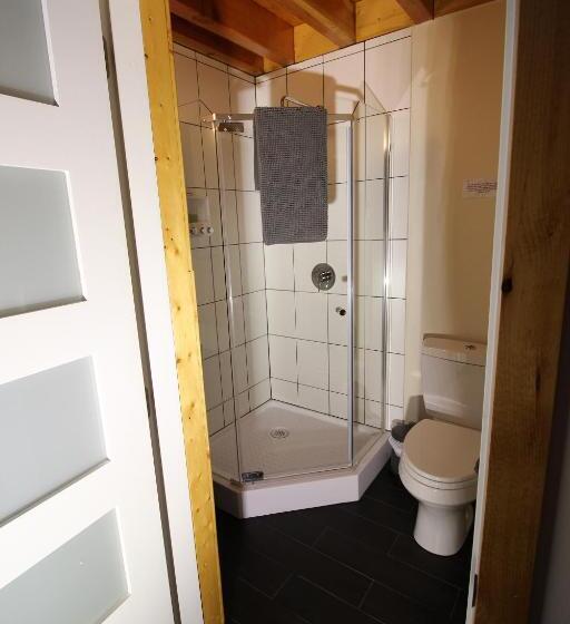 Апартаменты 1 Спальня, Red Cariboo Apartments