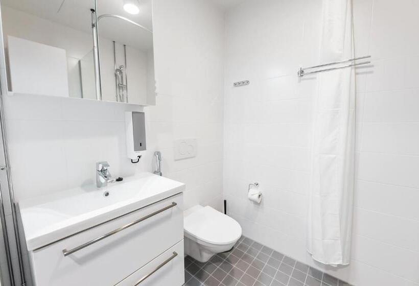 Escritório Estándar, Forenom Aparthotel Helsinki Pikku Huopalahti