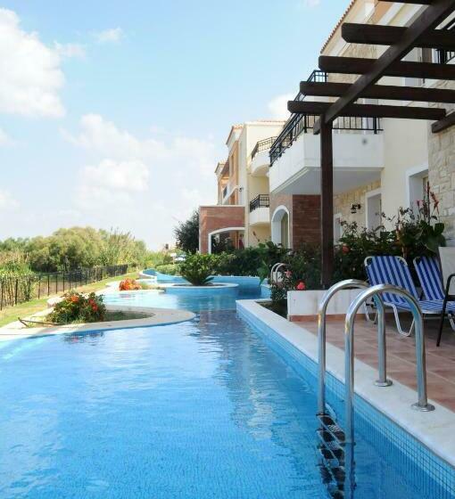 豪华家庭房间, Chrispy Waterpark Resort