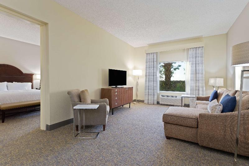 Люкс Кровать Кинг, Hampton Inn & Suites Wellington