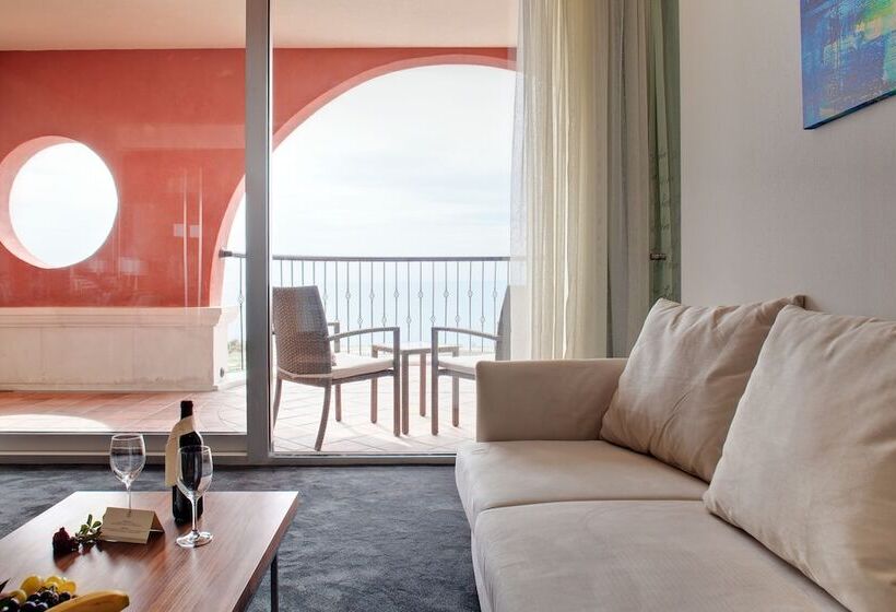 سوییت با چشم‌انداز دریا, Lighthouse Golf & Spa