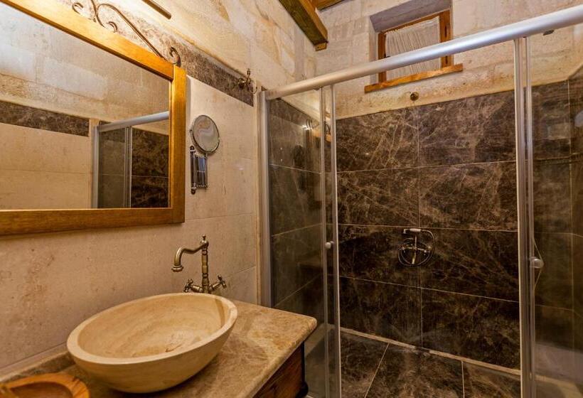 Номер Deluxe, Mithra Cave