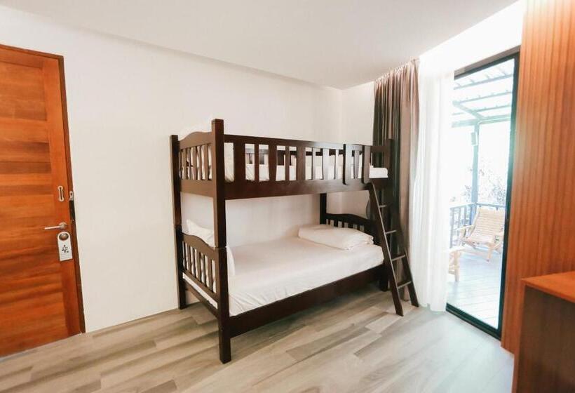 سوییت خانوادگی, Phranang Place  Sha Extra