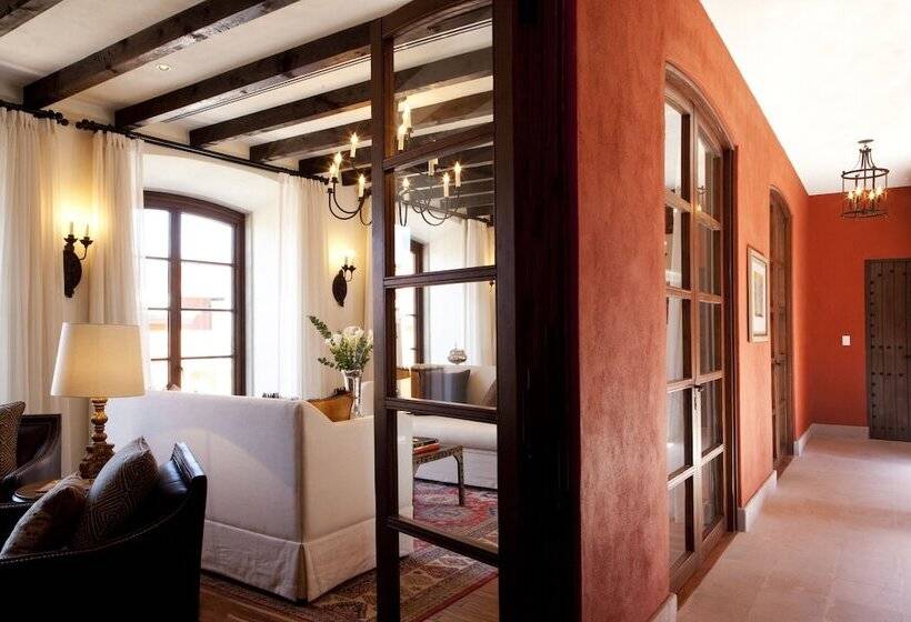 سوئیت با تخت بزرگ, Rosewood San Miguel De Allende