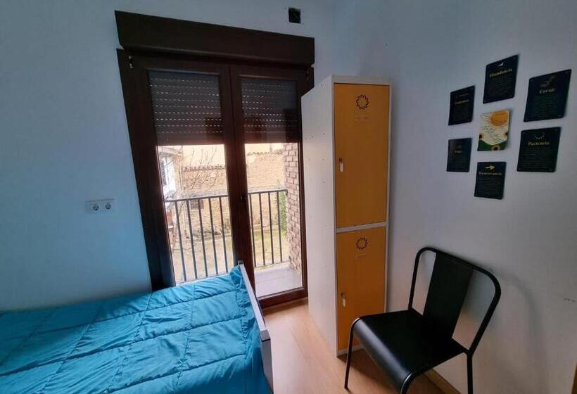 اتاق اکونومی, Albergue Estrella Guia