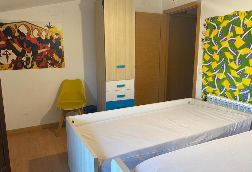 اتاق استاندارد با سرویس بهداشتی مشترک, Albergue Estrella Guia