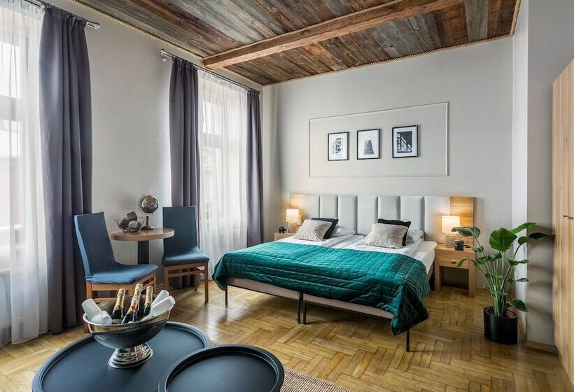 Четырехместный Номер Стандарт, Aparthotel Pergamin