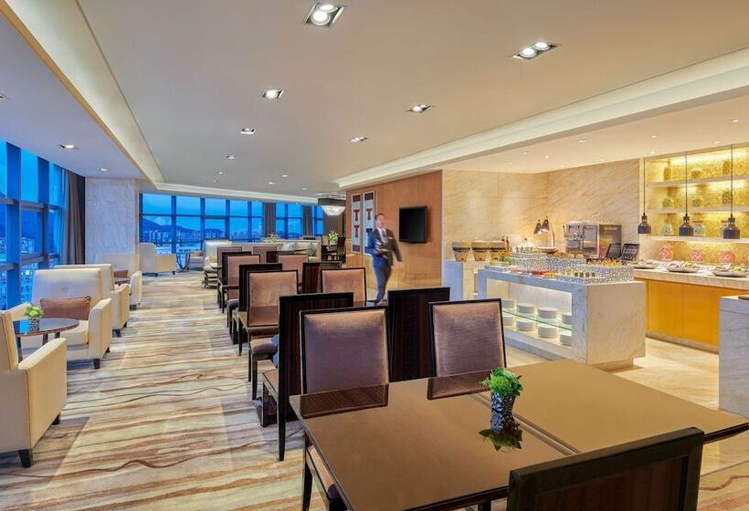 Люкс Повышенной Комфортности, Hilton Guangzhou Baiyun   Free Shuttle And Phase 1 Registration Service Available For Canton Fair Pe