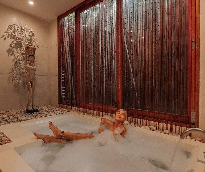 سوئیت جونیور با استخر, Tango Luxe Beach Villa, Koh Samui