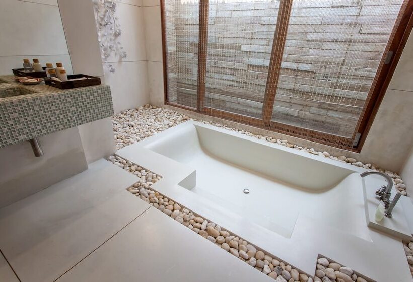 سوئیت جونیور با استخر, Tango Luxe Beach Villa, Koh Samui