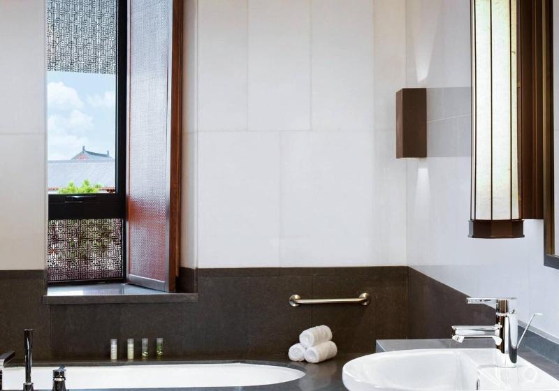 Люкс Deluxe Кровать Кинг, The Westin Xi An
