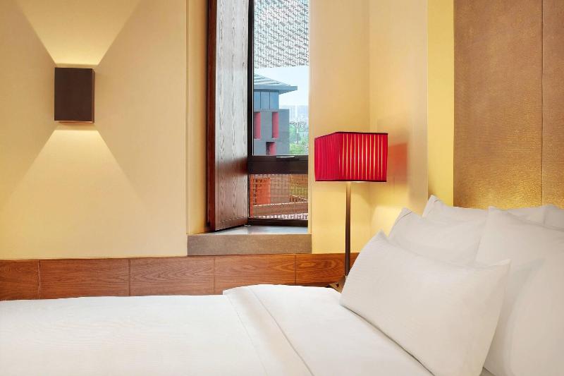 Номер Клуб Кровать Кинг, The Westin Xi An