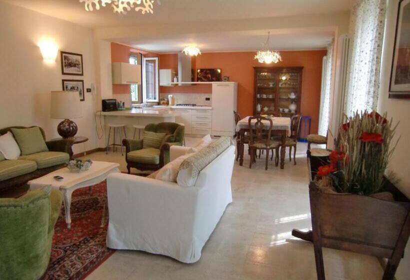 اتاق لوکس, B&b La Vigna Di Tina