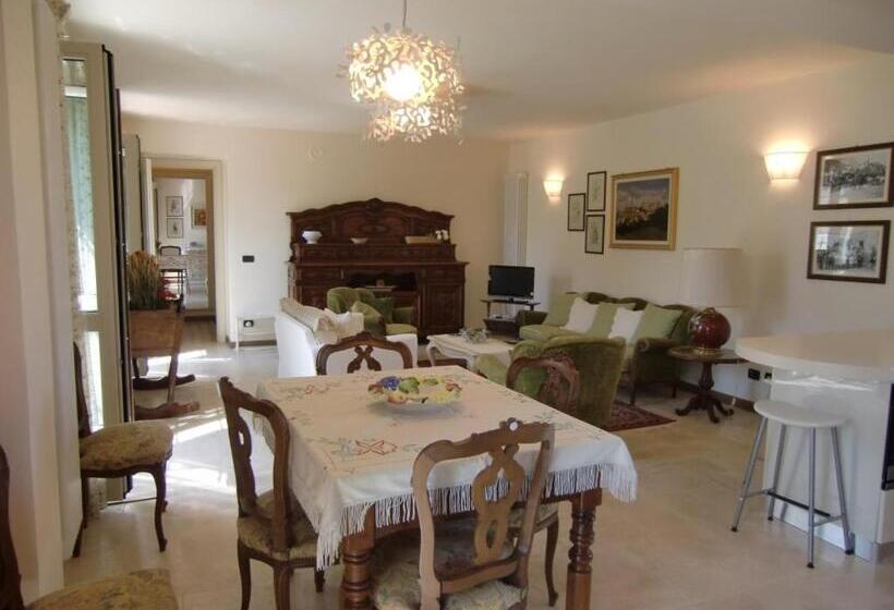 اتاق لوکس, B&b La Vigna Di Tina