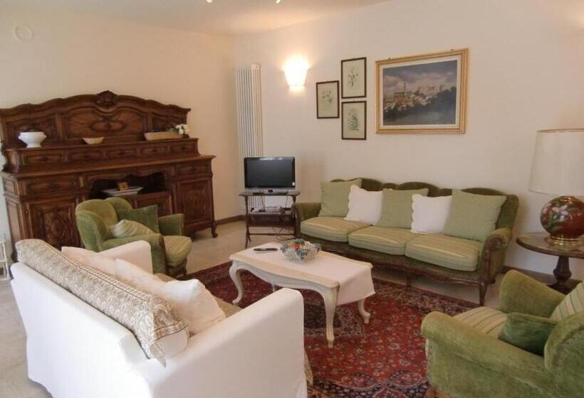اتاق استاندارد, B&b La Vigna Di Tina