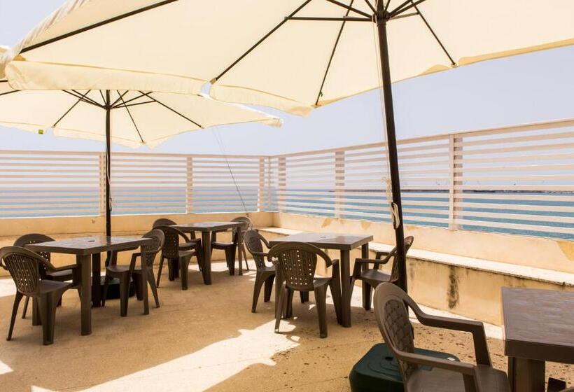 اتاق راحتی سه تخته, Sea Beach Pozzallo