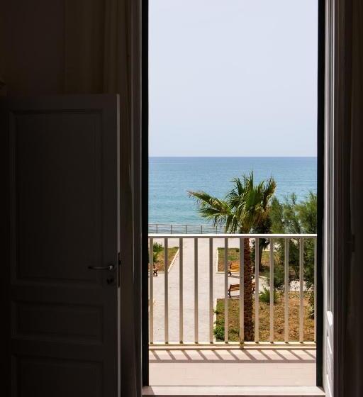 اتاق راحتی سه تخته, Sea Beach Pozzallo