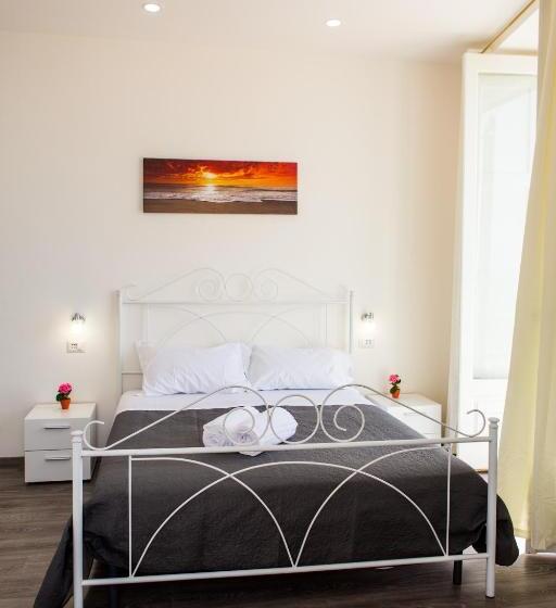 اتاق استاندارد با تخت بزرگ, Sea Beach Pozzallo
